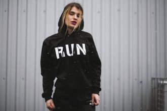 Comfortable sportswear: how to choose the right materials