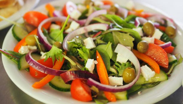 Protein salad recipes: ideas for light meals, fitness